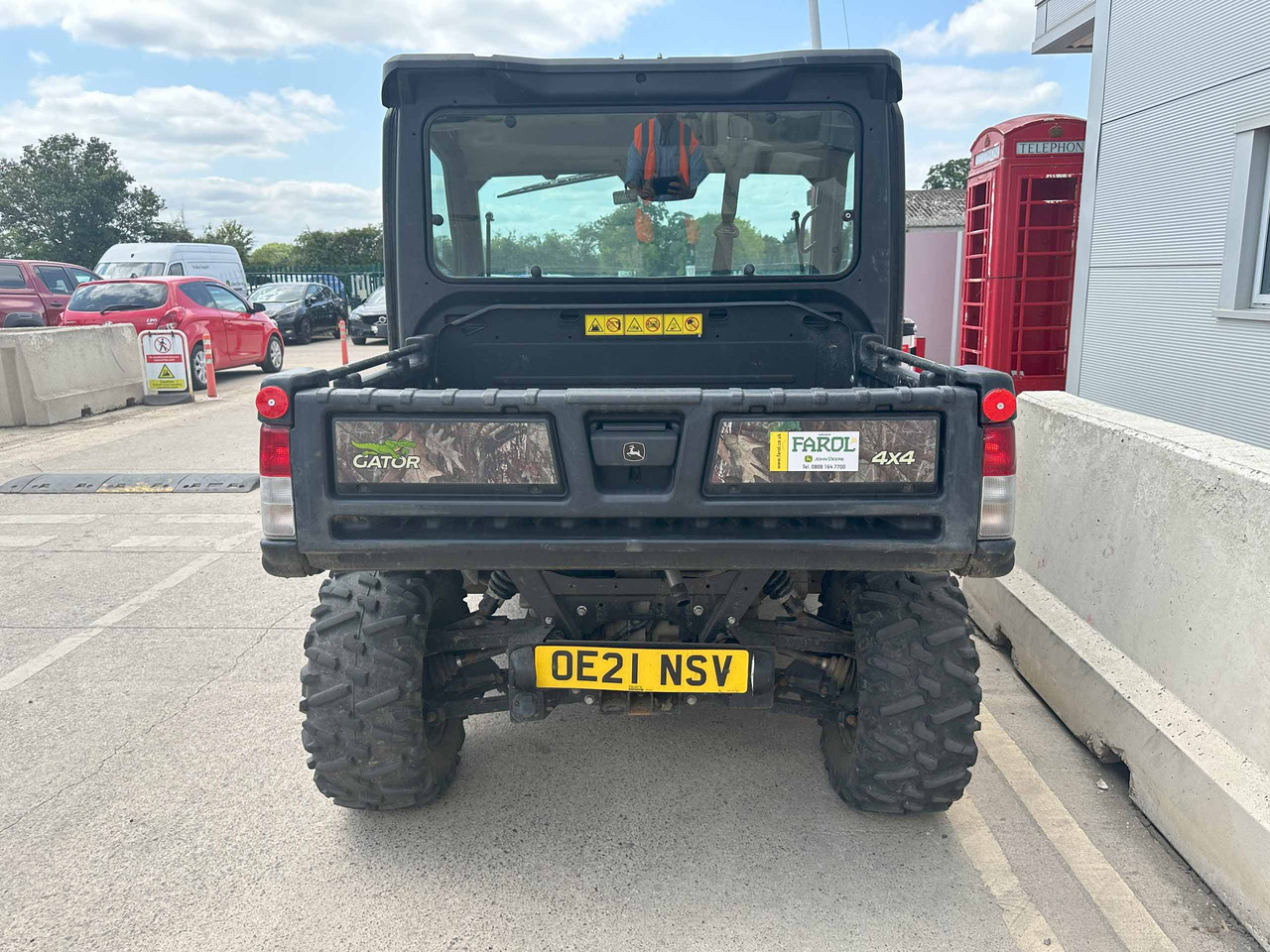 John Deere XUV865M - Side-by-side/ ATV: picture 3 John Deere XUV865M - Side-by-side/ ATV: picture 3