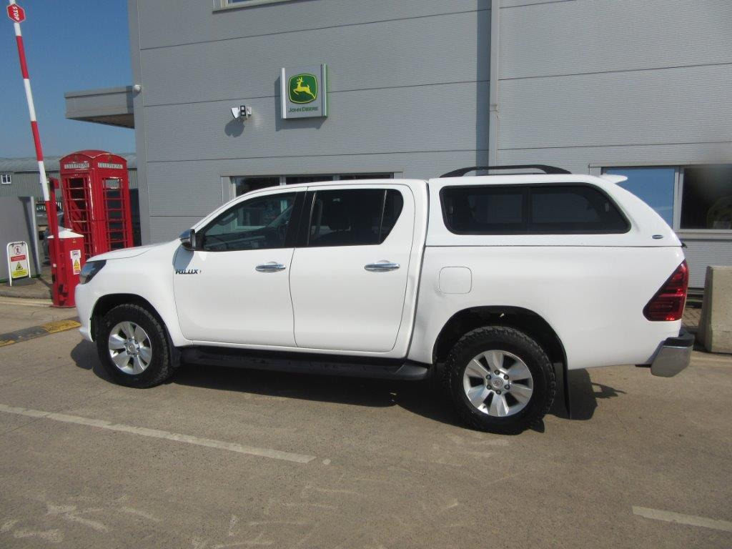 TOYOTA HILUX ICON D-4D 4WD DOUBLE CAB - Pickup truck: picture 4 TOYOTA HILUX ICON D-4D 4WD DOUBLE CAB - Pickup truck: picture 4