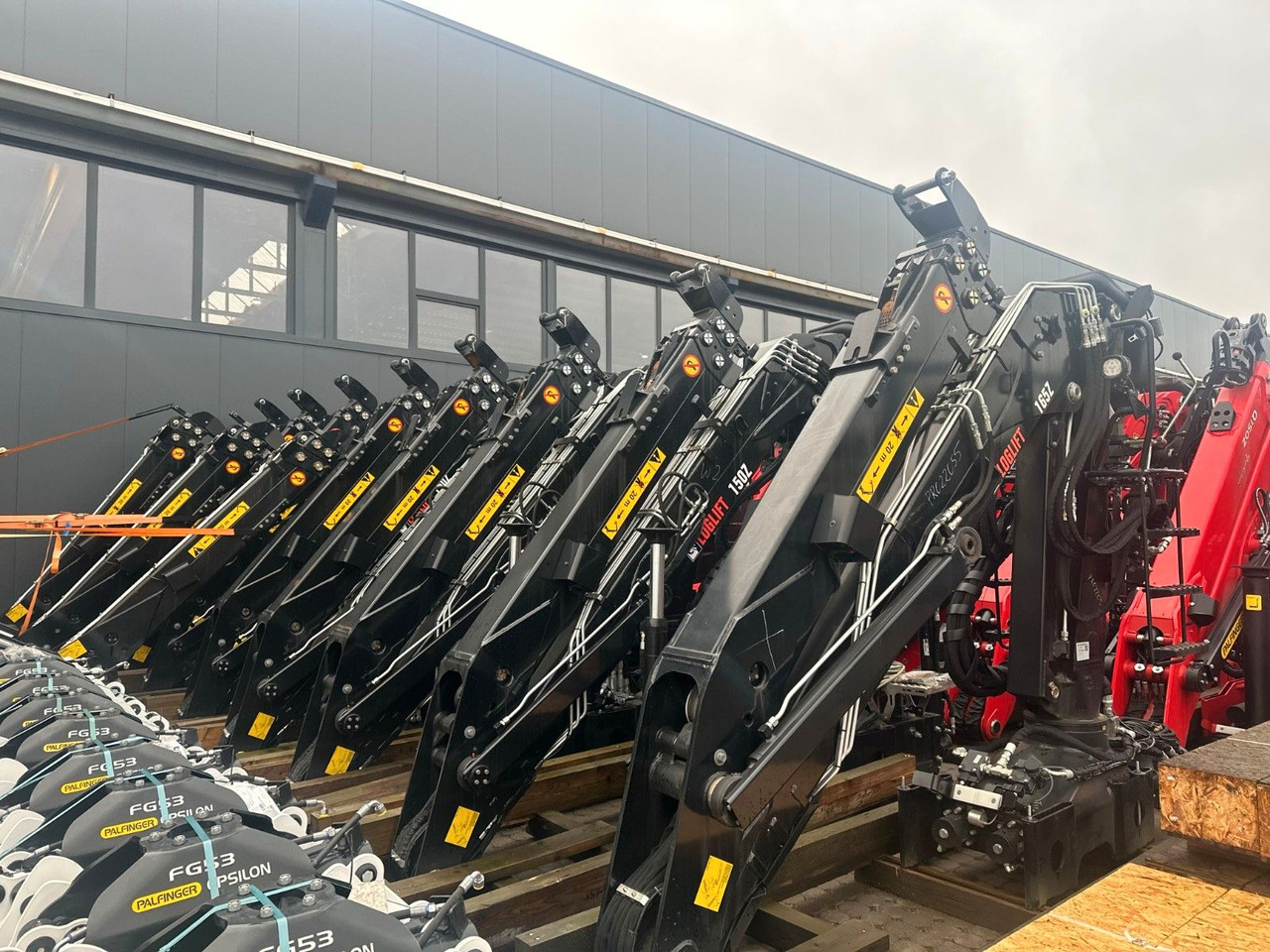 Hiab LogLift 150 Z - Log truck, Crane truck: picture 1 Hiab LogLift 150 Z - Log truck, Crane truck: picture 1