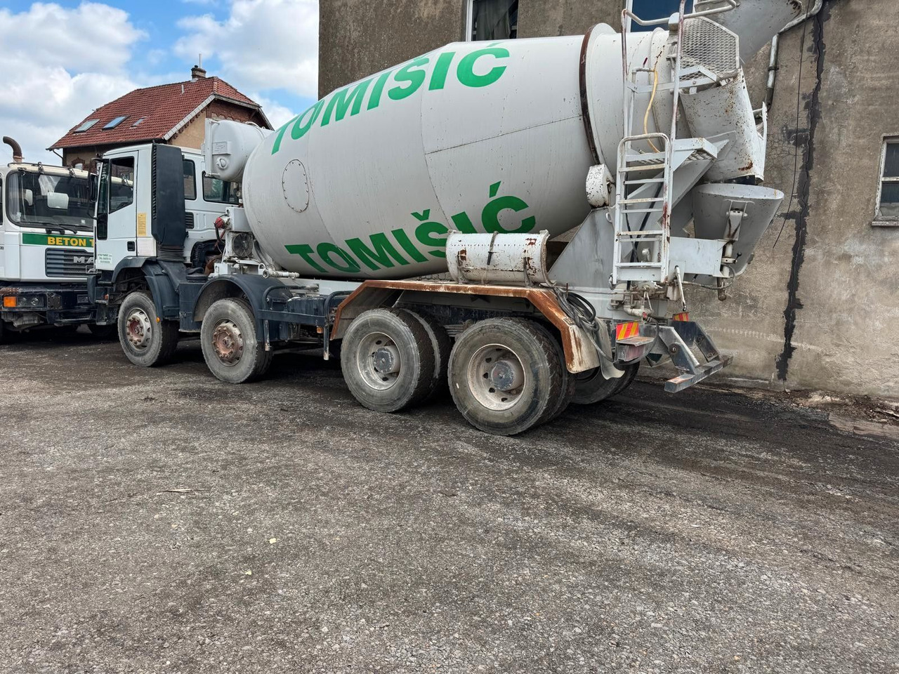 Iveco 410 EH 420 8X4 10m³ - Concrete mixer truck: picture 4 Iveco 410 EH 420 8X4 10m³ - Concrete mixer truck: picture 4