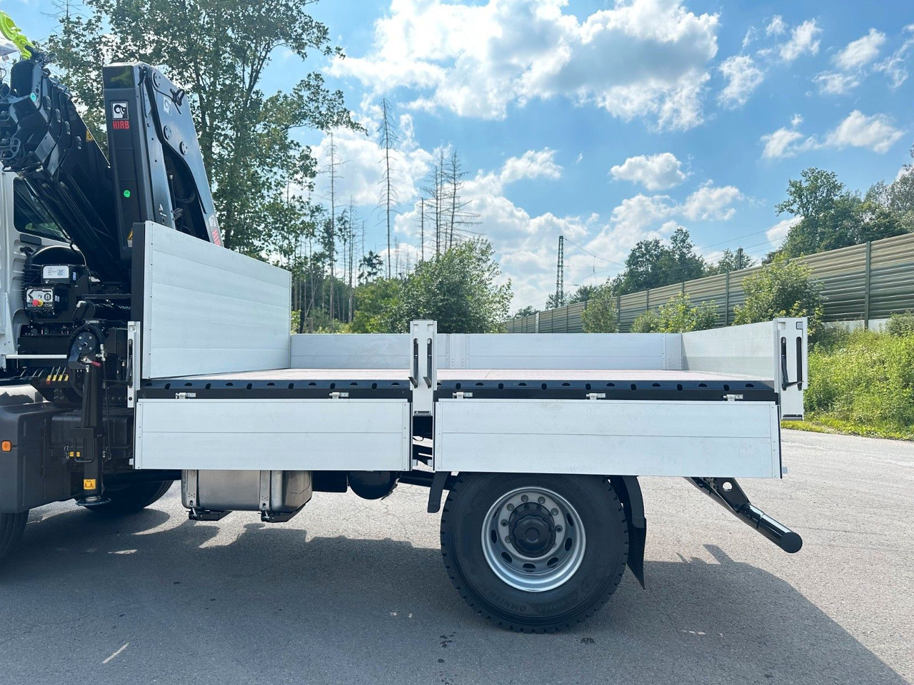Crane truck MAN TGM 18.320 4x4 Euro 6e Pritsche Hiab 228-4 Kran: picture 17