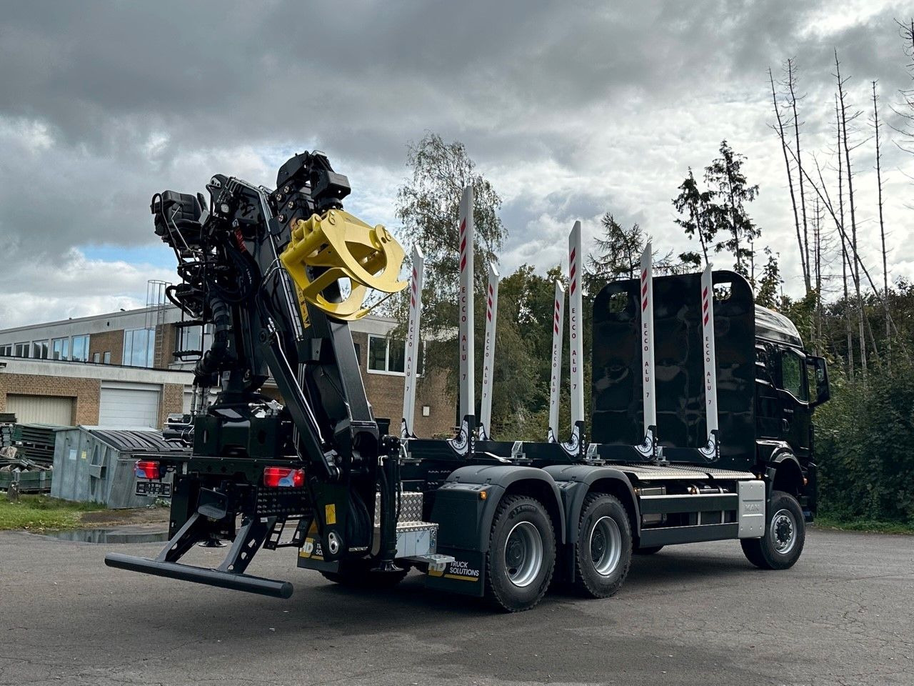 MAN TGS 33.520 6X6 Euro6e LogLift 165 Z - Log truck, Crane truck: picture 5 MAN TGS 33.520 6X6 Euro6e LogLift 165 Z - Log truck, Crane truck: picture 5
