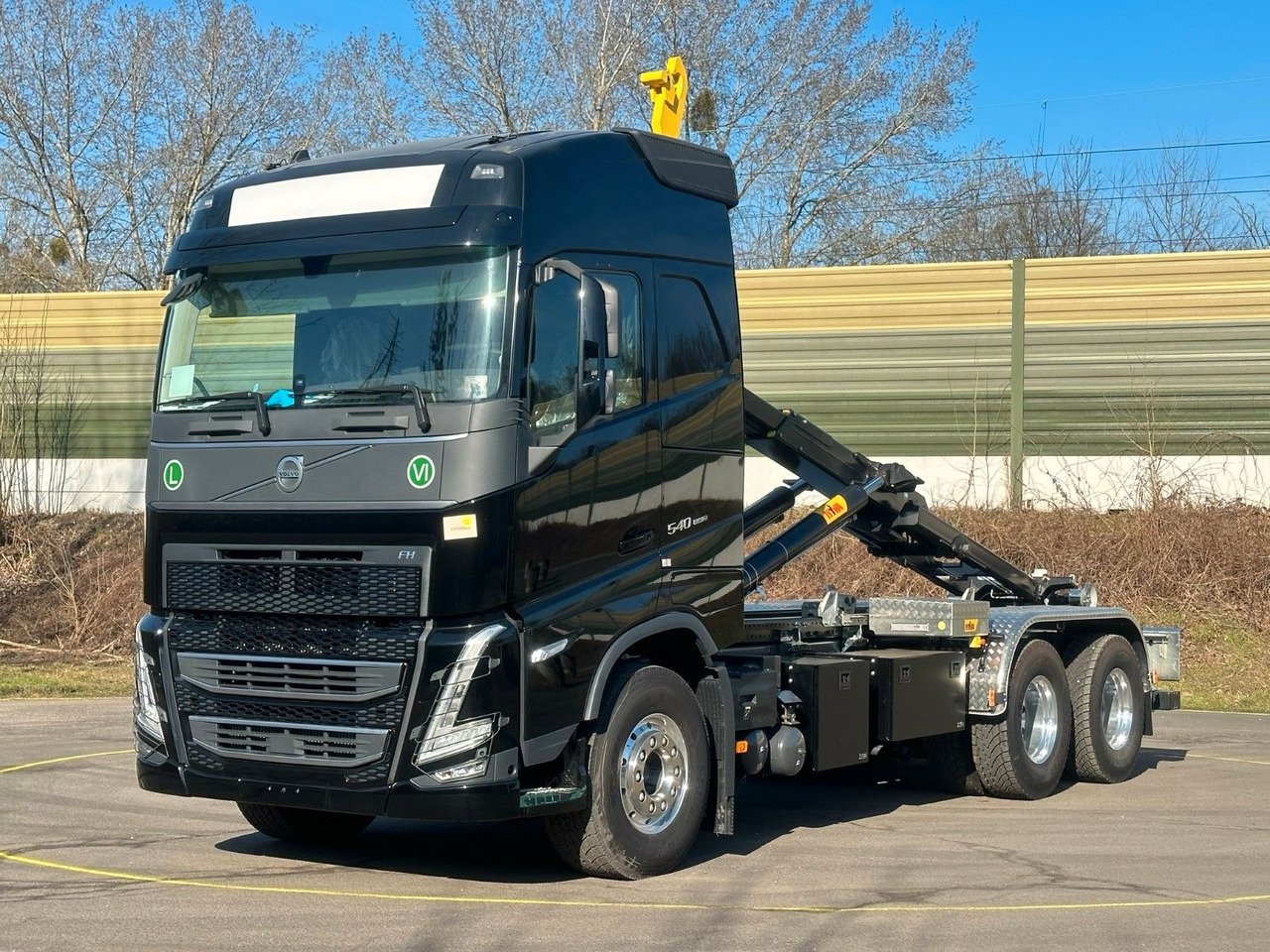 Volvo FH 540 6x4 Abrollkipper Hyva 20-60 - Hook lift truck, Crane truck: picture 2 Volvo FH 540 6x4 Abrollkipper Hyva 20-60 - Hook lift truck, Crane truck: picture 2