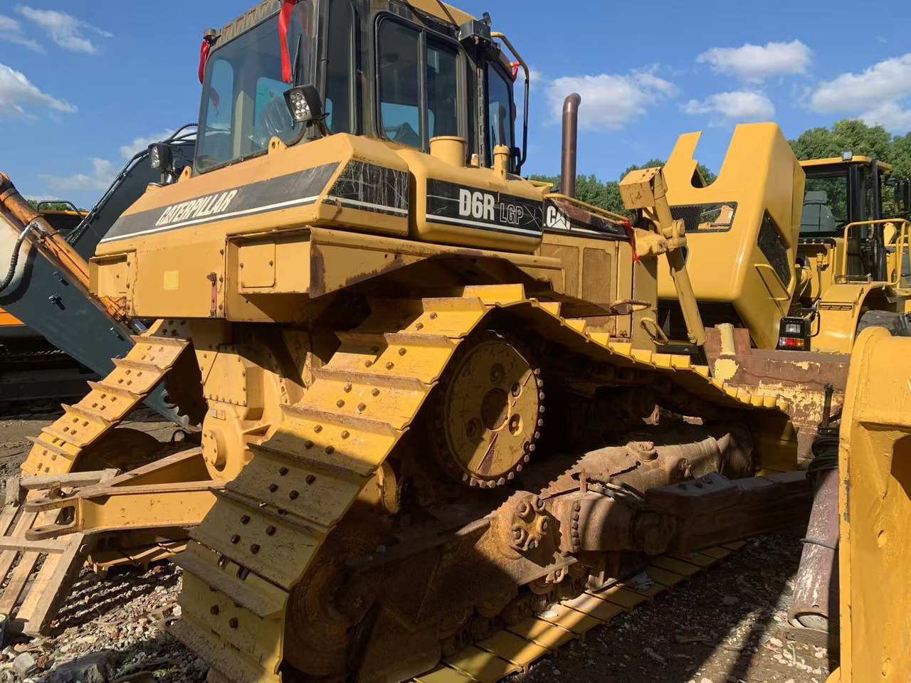 CATERPILLAR D6R - Bulldozer: picture 5 CATERPILLAR D6R - Bulldozer: picture 5