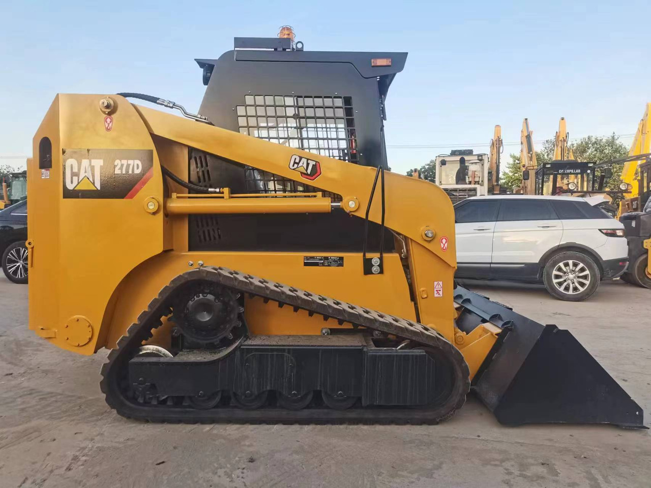 - Compact track loader: picture 5 - Compact track loader: picture 5