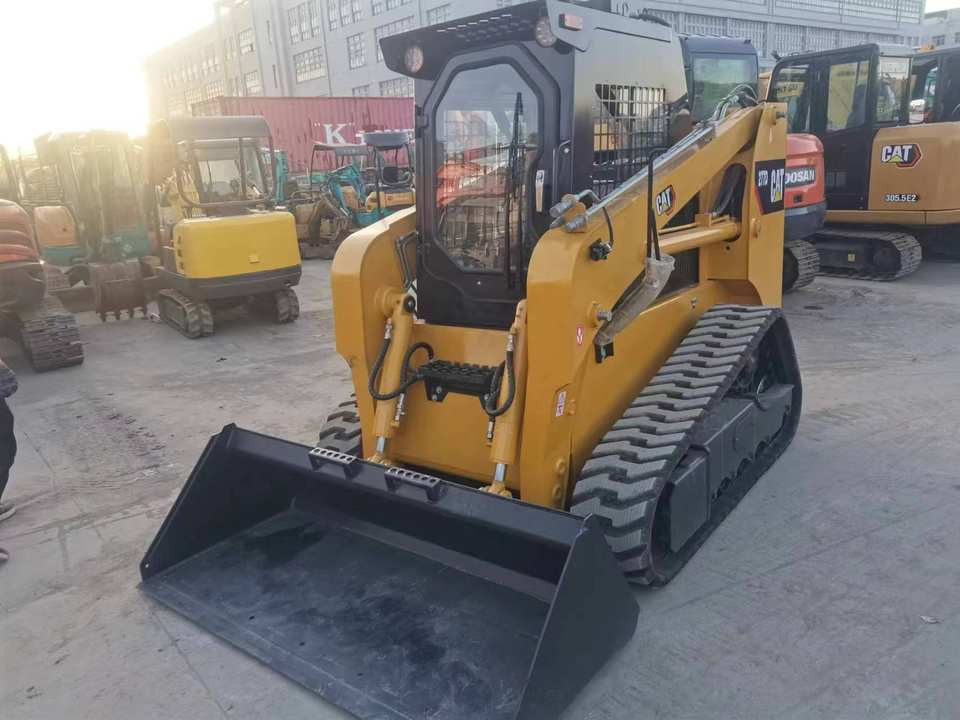 Hot Sale Used CATERPILLAR 277D Front Loader Multi-Terrain Skid Loader With Core Components Engine Motor Pump - Compact track loader: picture 4 Hot Sale Used CATERPILLAR 277D Front Loader Multi-Terrain Skid Loader With Core Components Engine Motor Pump - Compact track loader: picture 4
