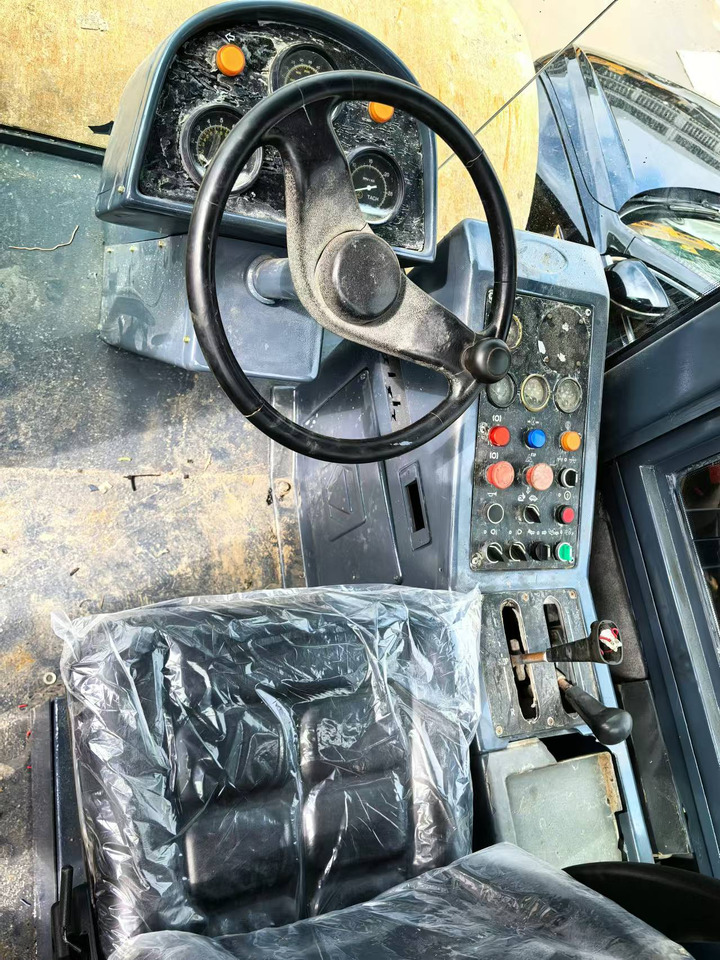 XCMG XS143 - Compactor: picture 5 XCMG XS143 - Compactor: picture 5