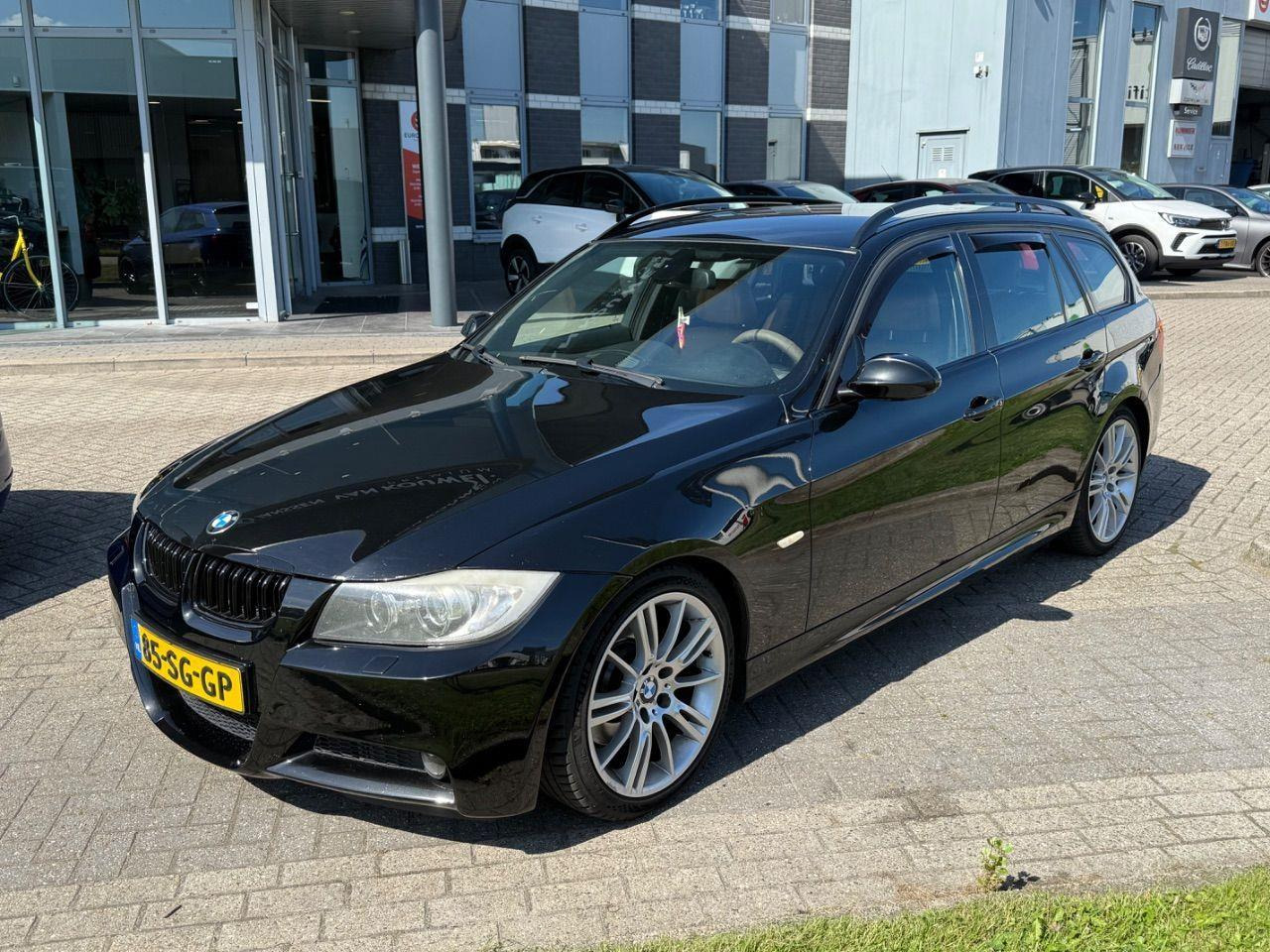 BMW 3 - serie Touring 330i Dynamic Executive | 2006 | 329.515 km | Automaat | 85SGGP | NAP: Logisch - Car: picture 1 BMW 3 - serie Touring 330i Dynamic Executive | 2006 | 329.515 km | Automaat | 85SGGP | NAP: Logisch - Car: picture 1