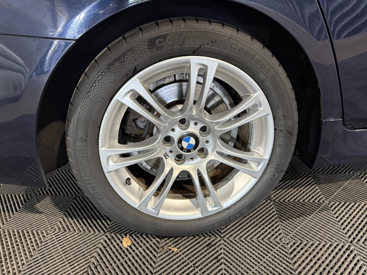 BMW | 5-serie Touring | 520d High Executive | 2011 | 320.778 km | TZ672J | Geen oordeel - Car: picture 2 BMW | 5-serie Touring | 520d High Executive | 2011 | 320.778 km | TZ672J | Geen oordeel - Car: picture 2