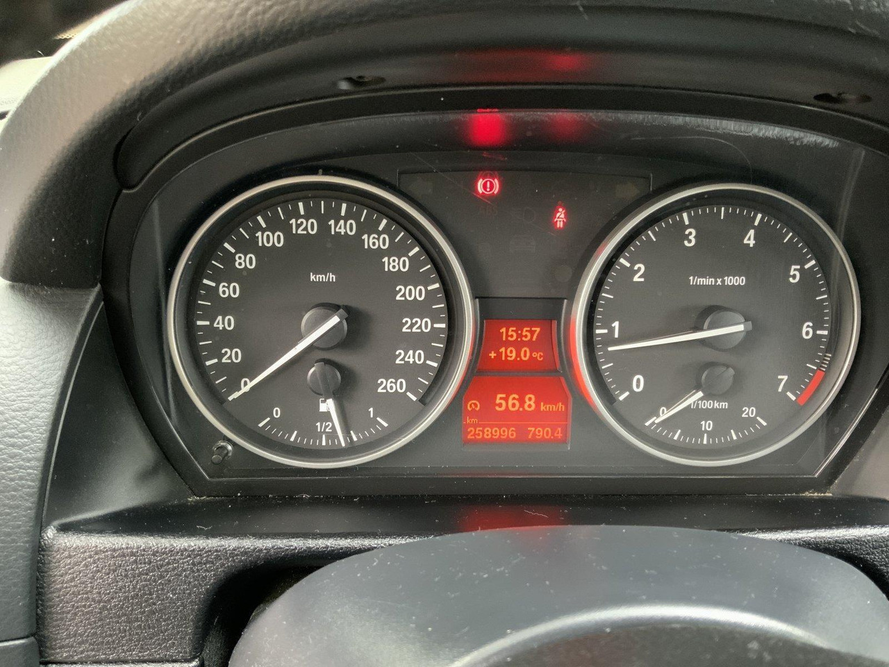 BMW | X1 | sDrive18i Executive M-pakket interieur + exterieur | 2011 | 258.996 km | 40-PRP-5 - SUV: picture 3 BMW | X1 | sDrive18i Executive M-pakket interieur + exterieur | 2011 | 258.996 km | 40-PRP-5 - SUV: picture 3