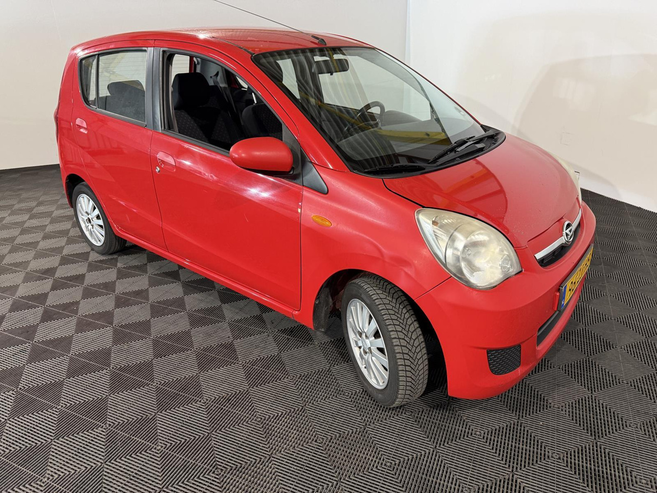 Daihatsu Cuore 1.0 Trend | 2007 | 242.568 km | 96-ZJ-HS - Hatchback: picture 3 Daihatsu Cuore 1.0 Trend | 2007 | 242.568 km | 96-ZJ-HS - Hatchback: picture 3