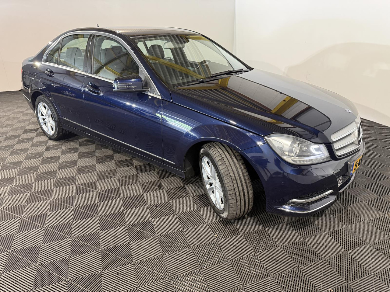 Mercedes-Benz C-klasse 220 CDI BlueEFFICIENCY Edition Avantgarde | 2013 | 348.866 km | 5-KJR-88 - Sedan: picture 4 Mercedes-Benz C-klasse 220 CDI BlueEFFICIENCY Edition Avantgarde | 2013 | 348.866 km | 5-KJR-88 - Sedan: picture 4
