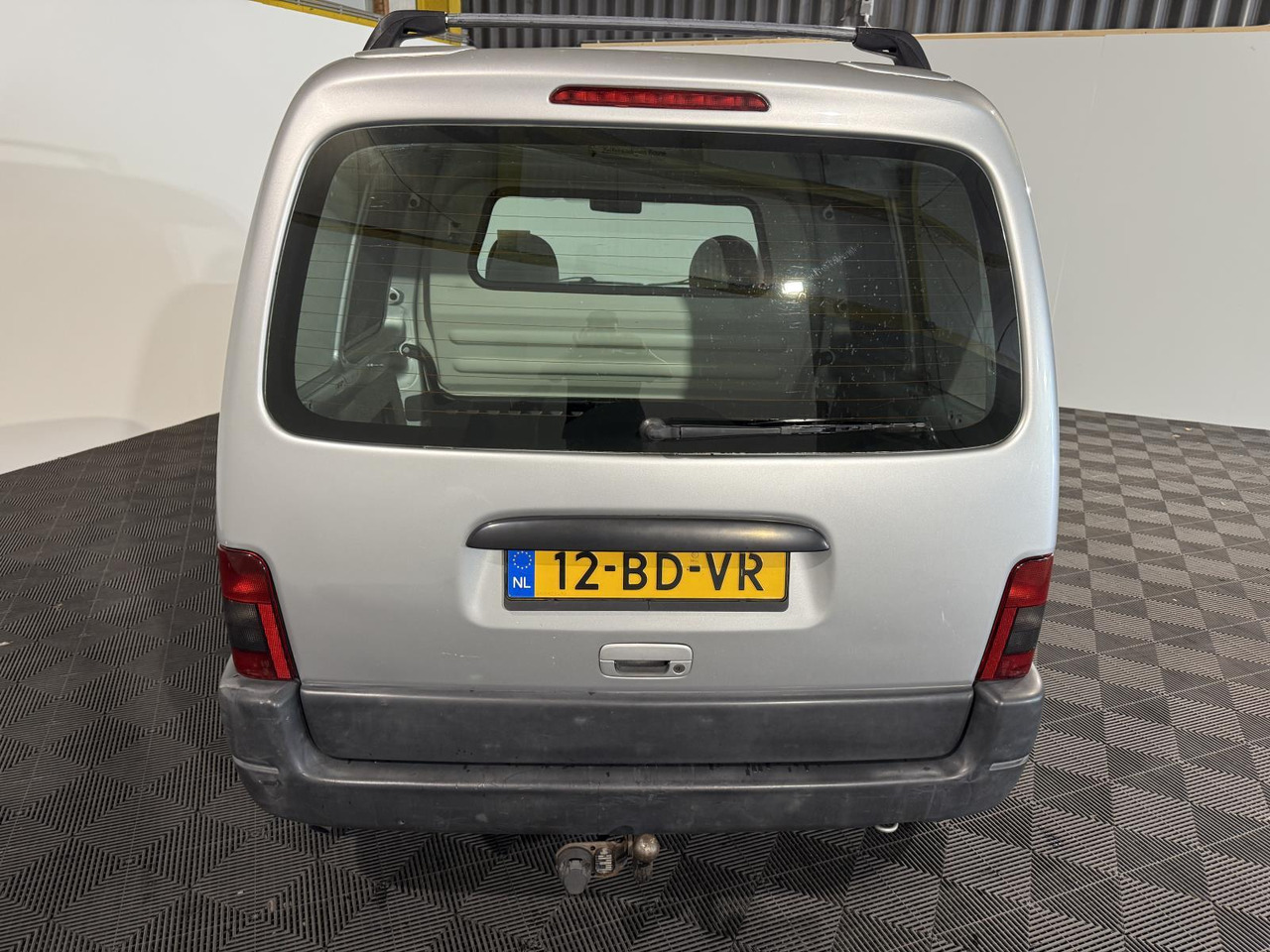 Peugeot Partner 170C 1.9 Avantage | 2002 | 323.595 km |12-BD-VR - Other machinery: picture 4 Peugeot Partner 170C 1.9 Avantage | 2002 | 323.595 km |12-BD-VR - Other machinery: picture 4