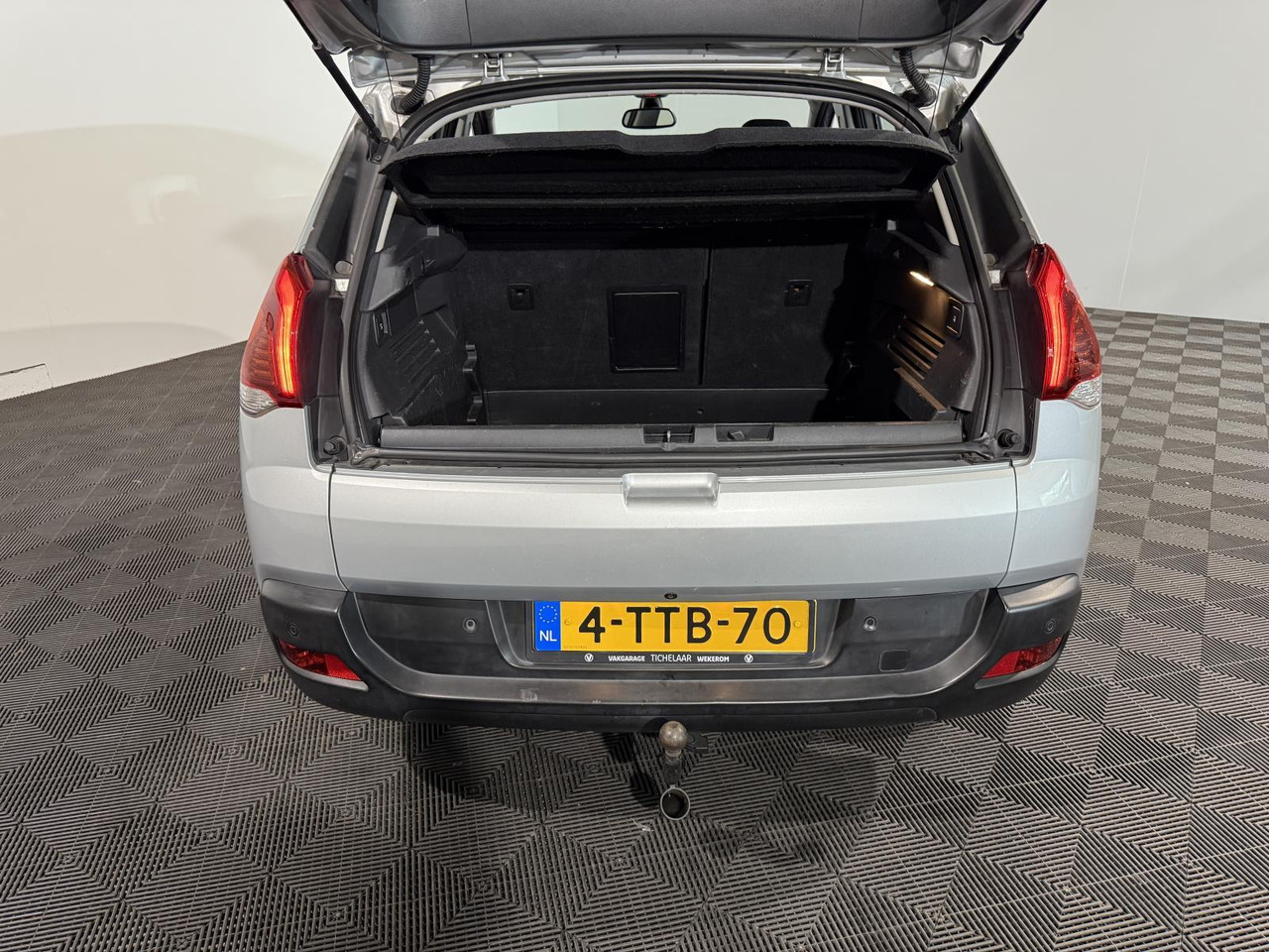 Peugeot 3008 1.6 THP Active | 2014 | 199.032 km | 4-TTB-70 - SUV: picture 5 Peugeot 3008 1.6 THP Active | 2014 | 199.032 km | 4-TTB-70 - SUV: picture 5
