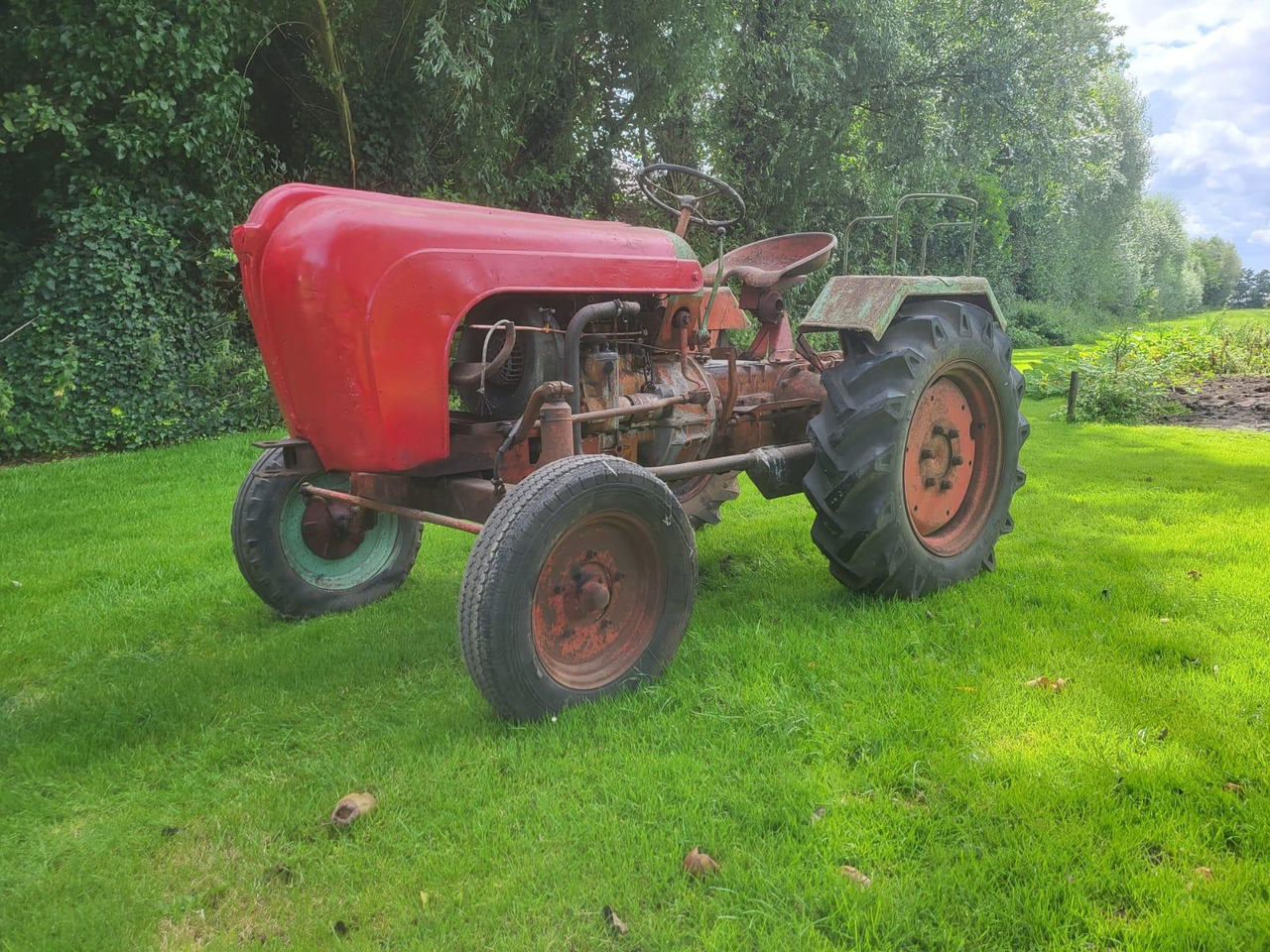 Porsche AP 16 Tractor | 1956 | T-35-DPJ | Schuurvondst - Farm tractor: picture 1 Porsche AP 16 Tractor | 1956 | T-35-DPJ | Schuurvondst - Farm tractor: picture 1