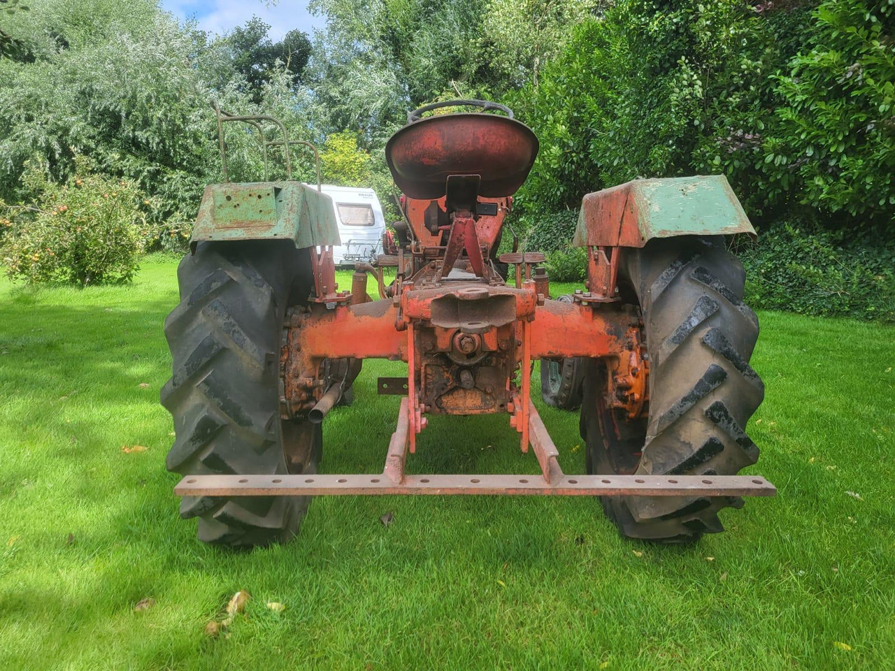 Porsche AP 16 Tractor | 1956 | T-35-DPJ | Schuurvondst - Farm tractor: picture 4 Porsche AP 16 Tractor | 1956 | T-35-DPJ | Schuurvondst - Farm tractor: picture 4