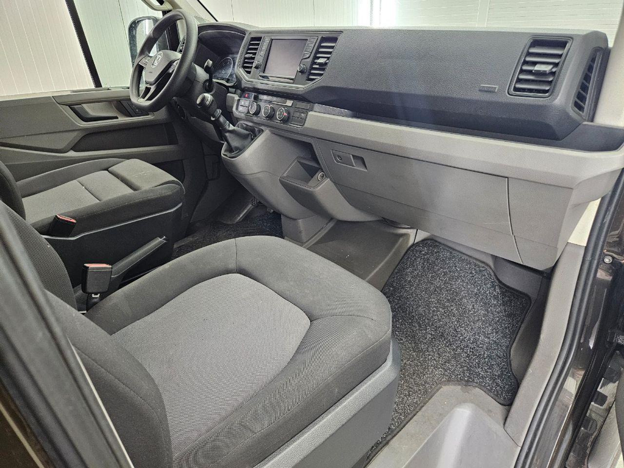 Volkswagen Crafter 35 2.0 TDI L4H3 Comfortline | 2018 | 289.553 km | V830SX | NAP: Logisch - Panel van: picture 5 Volkswagen Crafter 35 2.0 TDI L4H3 Comfortline | 2018 | 289.553 km | V830SX | NAP: Logisch - Panel van: picture 5