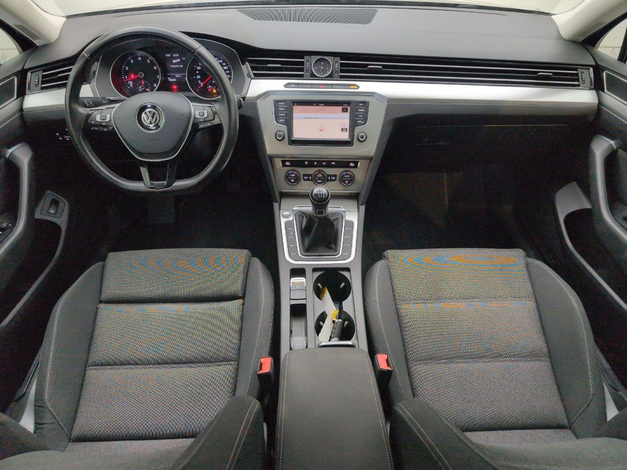 Volkswagen Passat Variant 1.4 TSI Comfortline | 2017 | 166.068 km | NZ540R | NAP: Logisch - Car: picture 5 Volkswagen Passat Variant 1.4 TSI Comfortline | 2017 | 166.068 km | NZ540R | NAP: Logisch - Car: picture 5