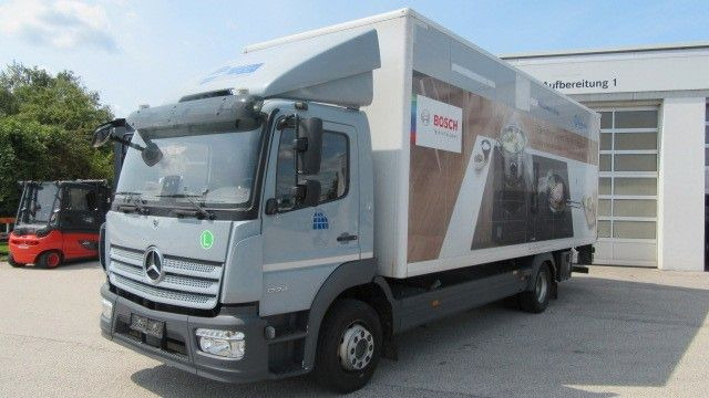Mercedes-Benz 1224L Koffer LBW 2 to. Klima, neuer Tacho 4.1 - Box truck: picture 1 Mercedes-Benz 1224L Koffer LBW 2 to. Klima, neuer Tacho 4.1 - Box truck: picture 1