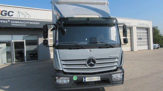 Mercedes-Benz 1224L Pr.LBW 2 to. langes Blatt, Tacho 4.1 - Curtainsider truck: picture 2 Mercedes-Benz 1224L Pr.LBW 2 to. langes Blatt, Tacho 4.1 - Curtainsider truck: picture 2