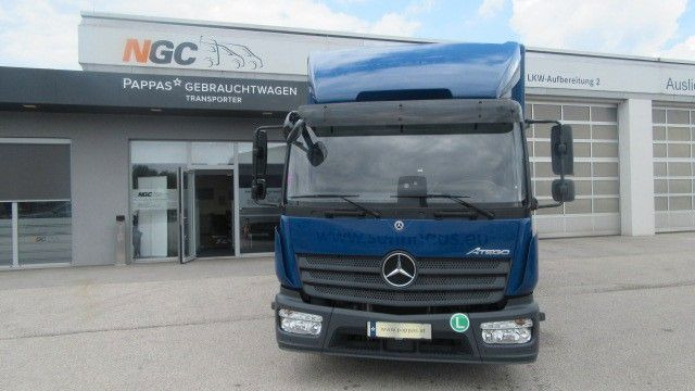 Mercedes-Benz 818L Koffer LBW, Seitentüre (GG 8,6 to.) - Box van: picture 2 Mercedes-Benz 818L Koffer LBW, Seitentüre (GG 8,6 to.) - Box van: picture 2