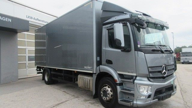 Mercedes-Benz Axor 1827L Koffer LBW - Box truck: picture 3 Mercedes-Benz Axor 1827L Koffer LBW - Box truck: picture 3