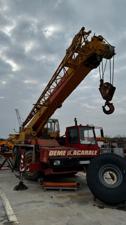 Liebherr LTM 1035-3 - All terrain crane: picture 2 Liebherr LTM 1035-3 - All terrain crane: picture 2