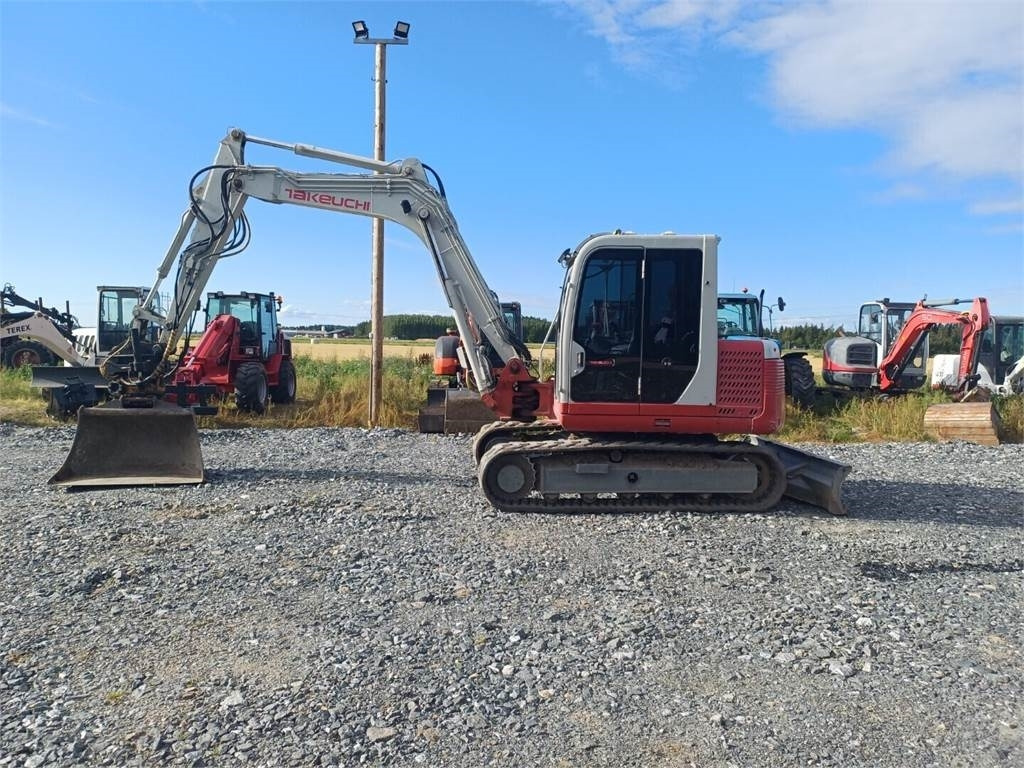 Takeuchi Tb175 Pyörittäjällä - Mini excavator: picture 2 Takeuchi Tb175 Pyörittäjällä - Mini excavator: picture 2