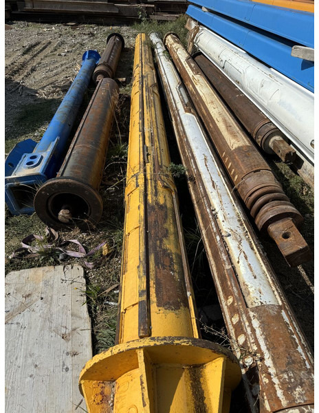 Kelly Bar - Attachment for Construction machinery: picture 2 Kelly Bar - Attachment for Construction machinery: picture 2