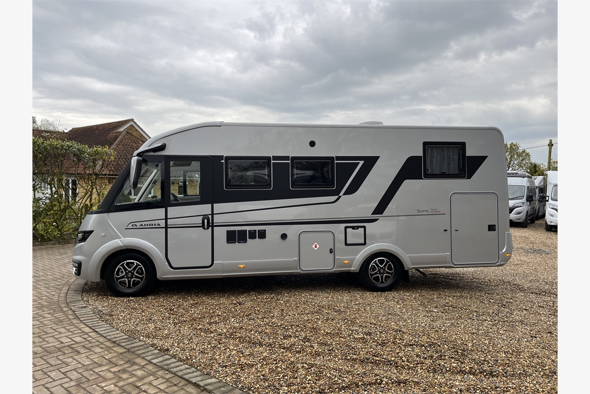 ADRIA Sonis Supreme - Integrated motorhome: picture 1 ADRIA Sonis Supreme - Integrated motorhome: picture 1