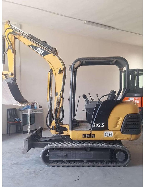 Caterpillar 302.5 - Mini excavator: picture 3 Caterpillar 302.5 - Mini excavator: picture 3