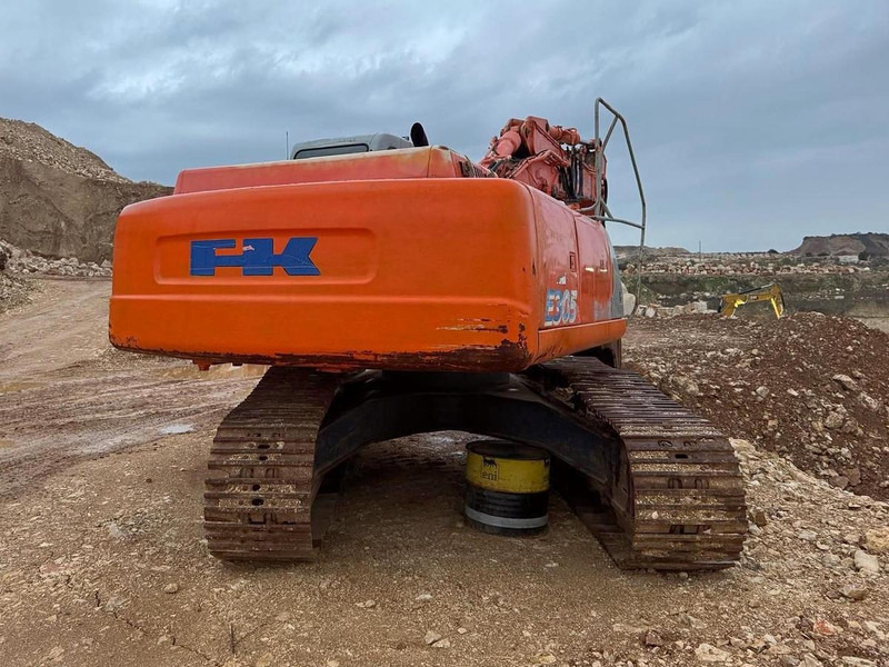 Fiat KOBELCO E305 - Excavator: picture 2 Fiat KOBELCO E305 - Excavator: picture 2