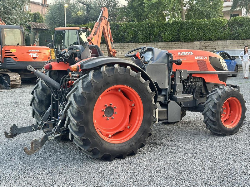 Farm tractor Kubota M5071N: picture 6
