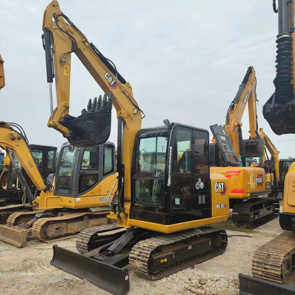 CATERPILLAR 305.5E - Mini excavator: picture 1 CATERPILLAR 305.5E - Mini excavator: picture 1