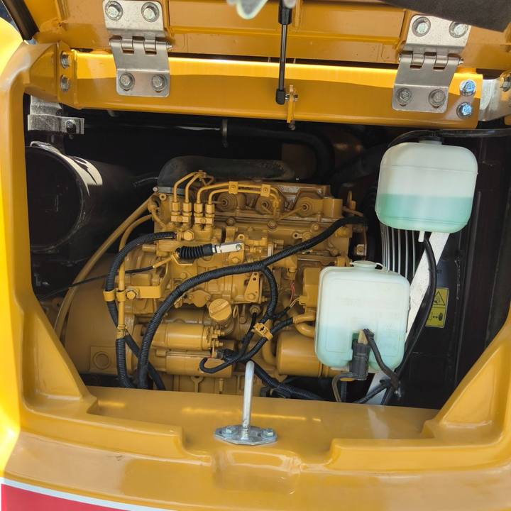 Crawler excavator CATERPILLAR 307E2: picture 13