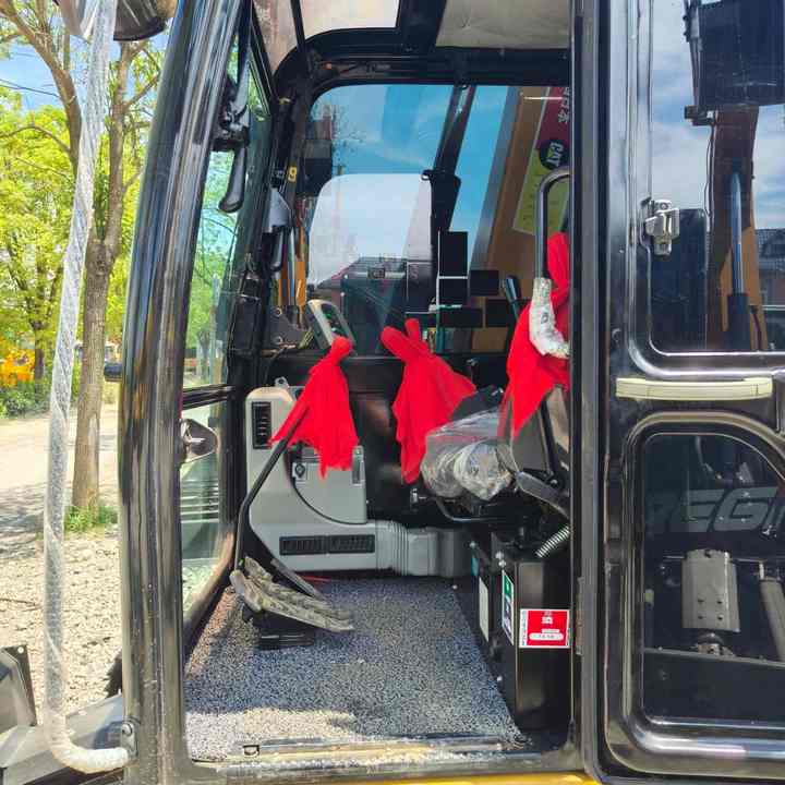 Crawler excavator CATERPILLAR 307E2: picture 14