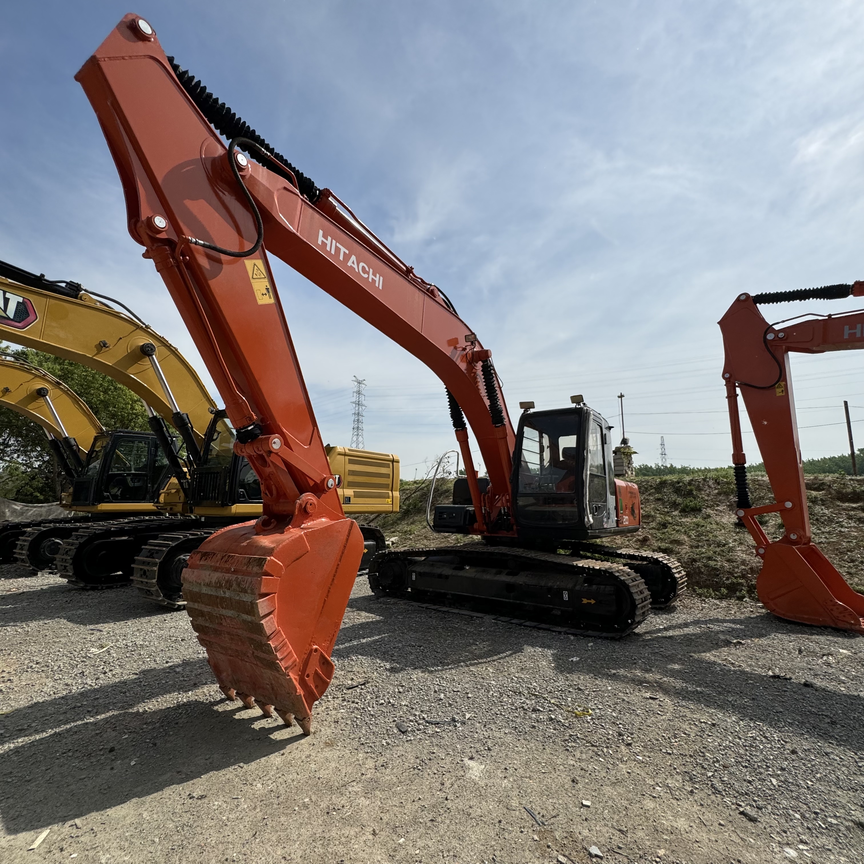 Crawler excavator HITACHI ZX200: picture 9 Crawler excavator HITACHI ZX200: picture 9