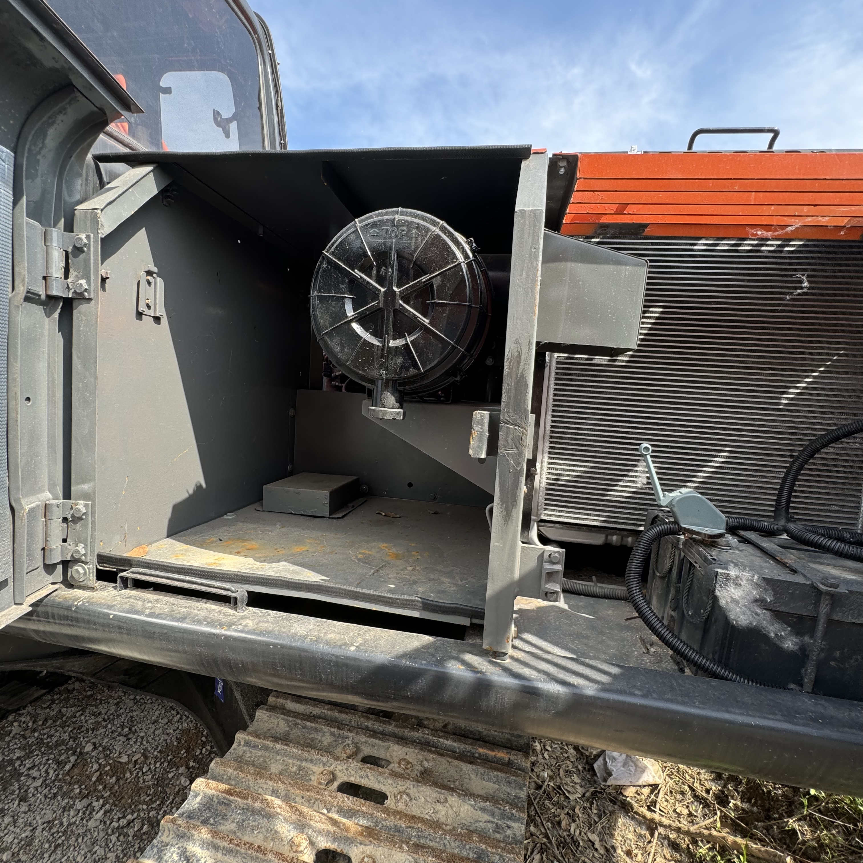 Crawler excavator HITACHI ZX200: picture 6 Crawler excavator HITACHI ZX200: picture 6