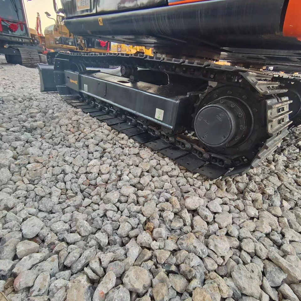 Crawler excavator HITACHI ZX70: picture 10