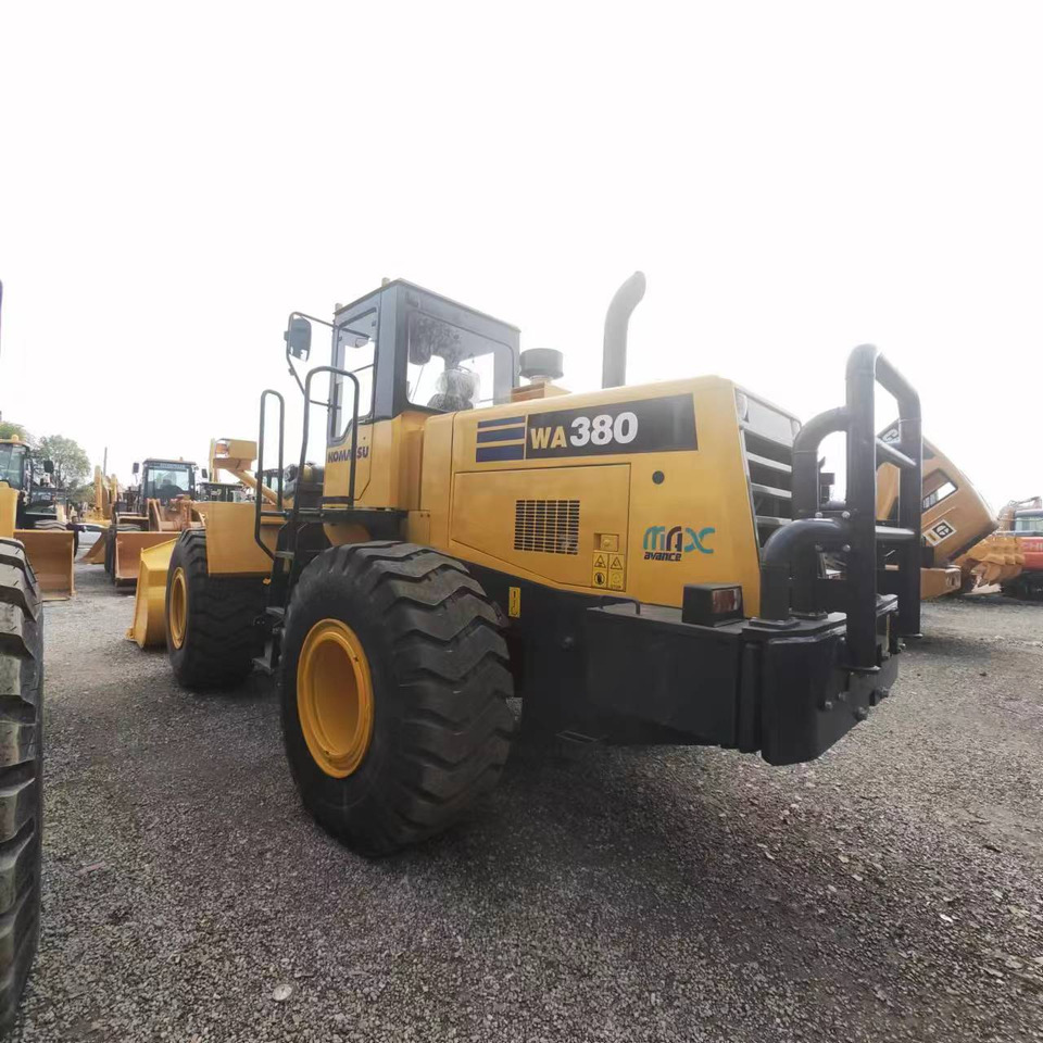 KOMATSU - Wheel loader: picture 3 KOMATSU - Wheel loader: picture 3