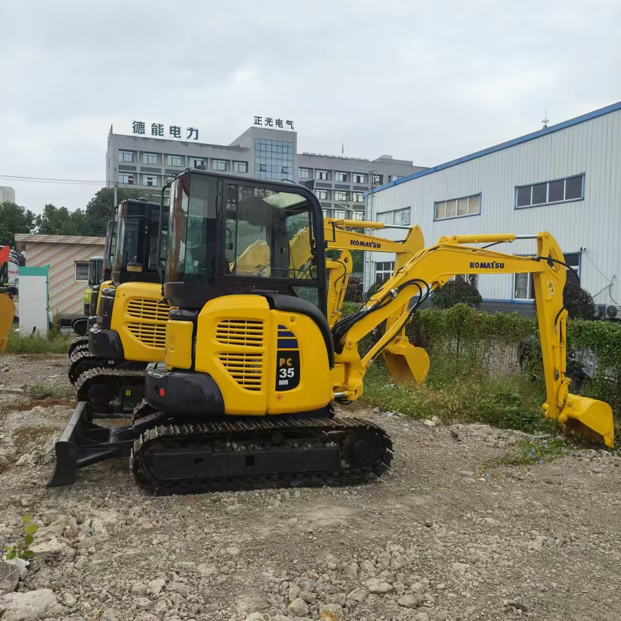 KOMATSU PC35 - Mini excavator: picture 1 KOMATSU PC35 - Mini excavator: picture 1
