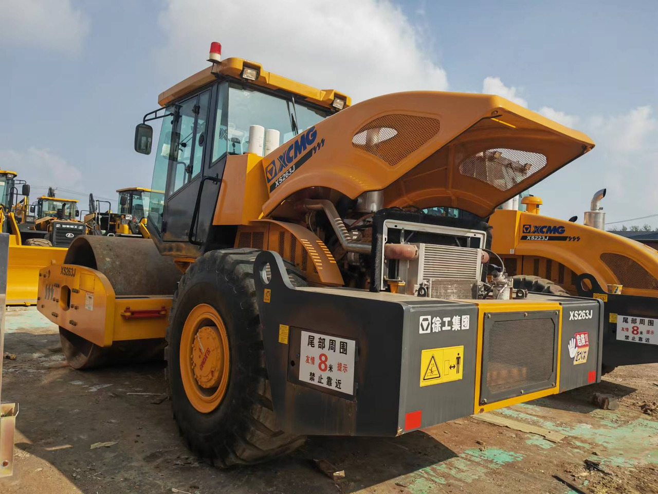 LIUGONG XS263J - Compactor: picture 4 LIUGONG XS263J - Compactor: picture 4