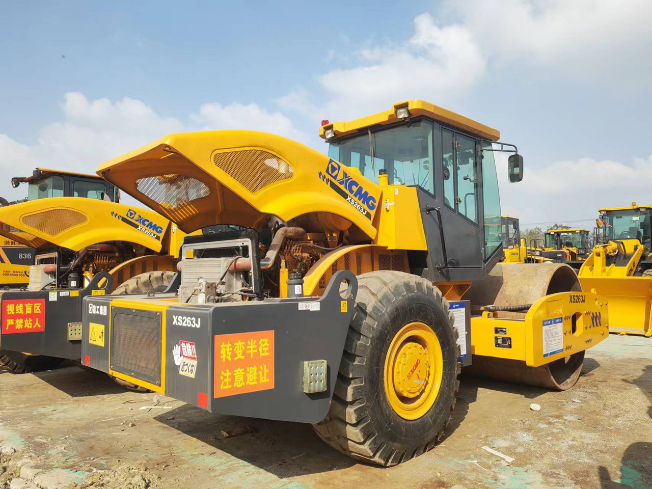 LIUGONG XS263J - Compactor: picture 3 LIUGONG XS263J - Compactor: picture 3