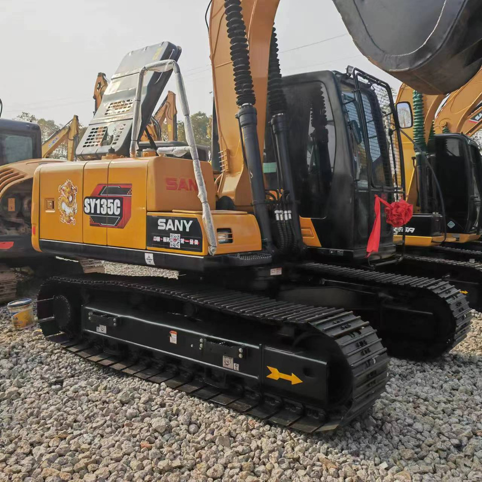 Crawler excavator SANY SY135C: picture 13