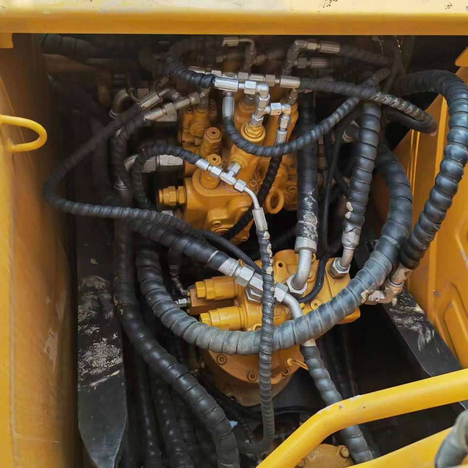 Crawler excavator SANY SY135C: picture 17