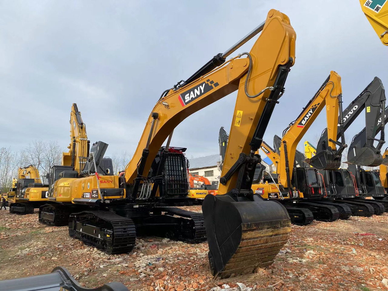 SANY SY335H - Crawler excavator: picture 2 SANY SY335H - Crawler excavator: picture 2