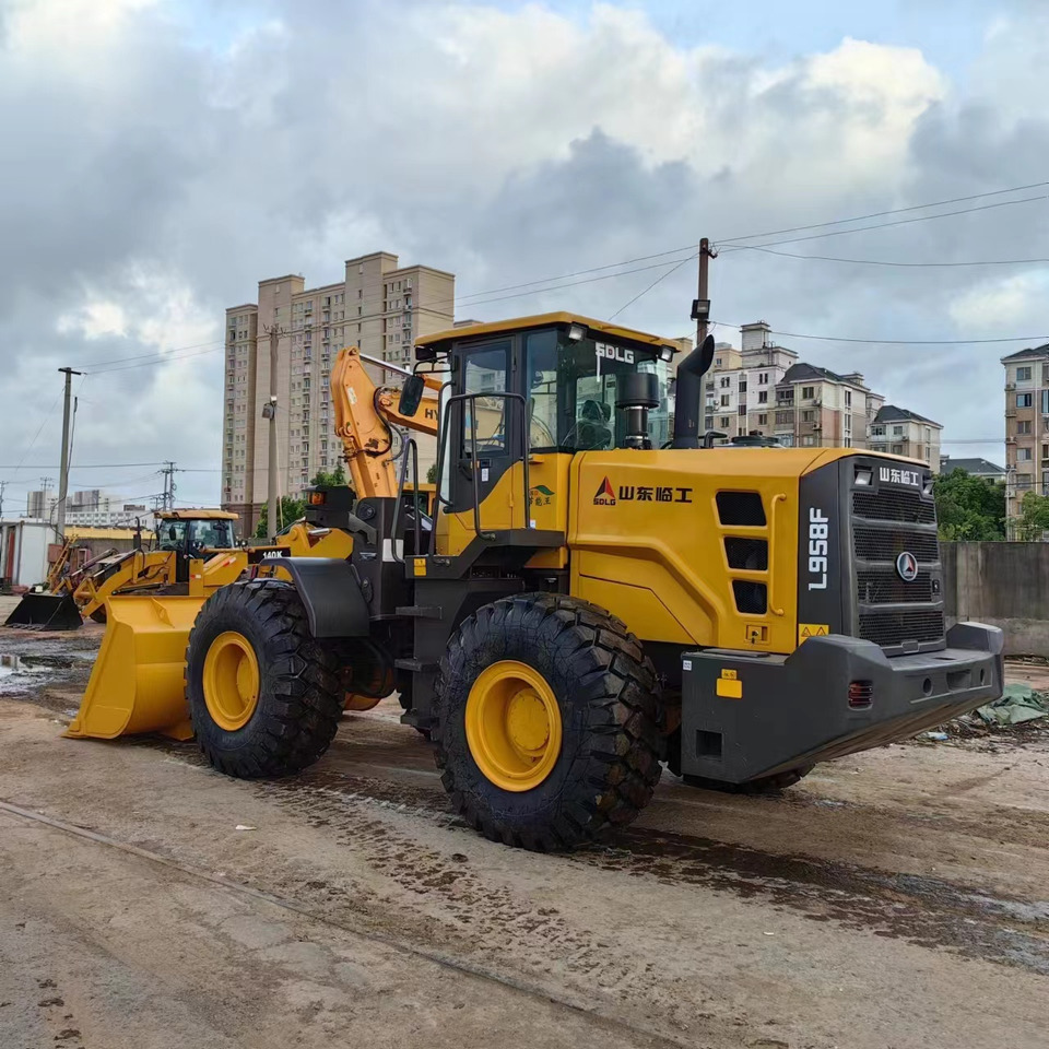 SDLG 958F - Wheel loader: picture 5 SDLG 958F - Wheel loader: picture 5