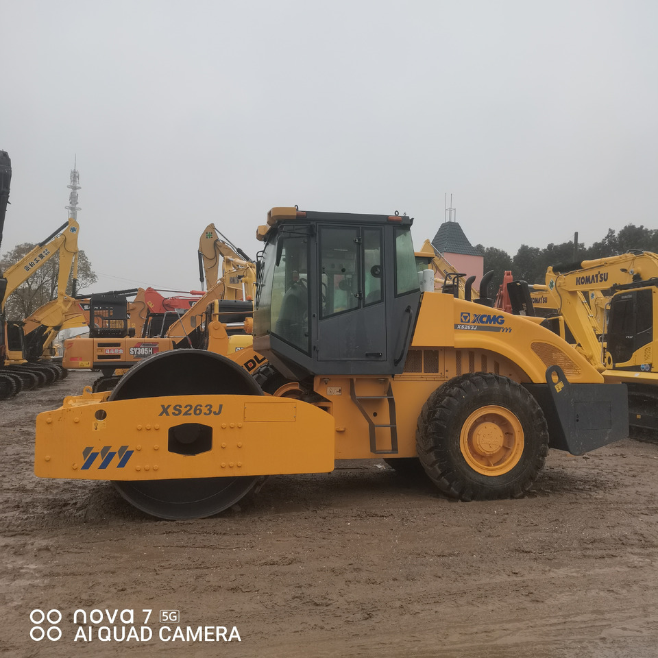 XCMG XS263J - Road roller: picture 2 XCMG XS263J - Road roller: picture 2
