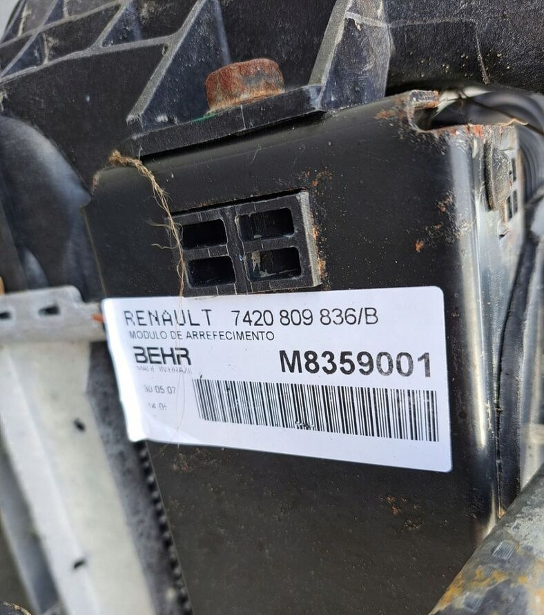 Behr KOMPLET CHŁODNIC RENAULT MIDLUM DXI 5 - Radiator for Truck: picture 2 Behr KOMPLET CHŁODNIC RENAULT MIDLUM DXI 5 - Radiator for Truck: picture 2