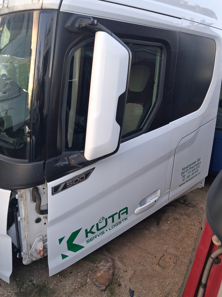 FORD DRZWI KOMPLETNE LEWE FORD F-MAX 500 TRUCKS EURO 6 - Door and parts: picture 1 FORD DRZWI KOMPLETNE LEWE FORD F-MAX 500 TRUCKS EURO 6 - Door and parts: picture 1